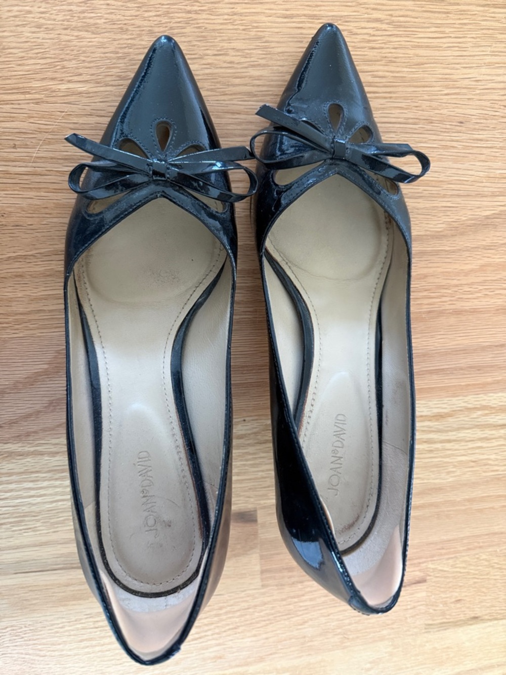 Joan & David Black Patent Pointed Bow Flats